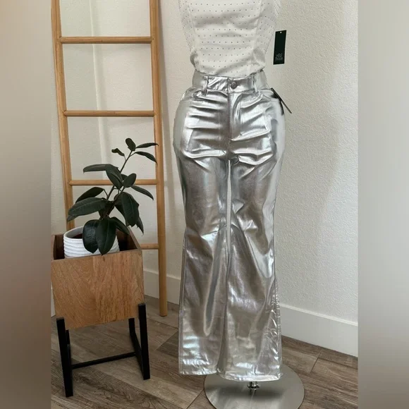 NWT Women's High-Rise Metallic Flare Pants - Wild
Fable - Picture 6 of 6